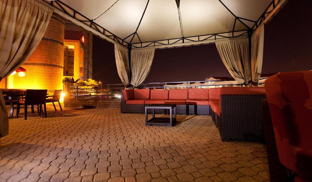University Place Hotel | Hilton Charlotte University Place