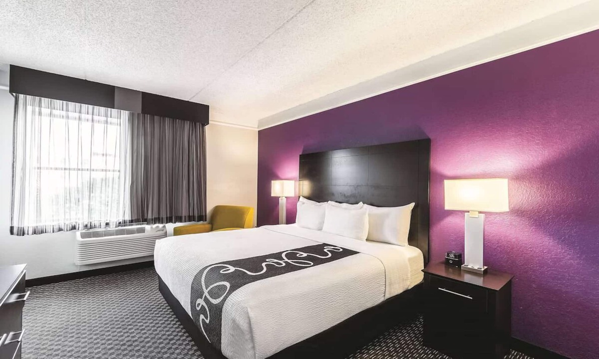 Arsenal Hotel | Historic District Haven - Explore SA from Your Comfortable Base | Outdoor Pool
