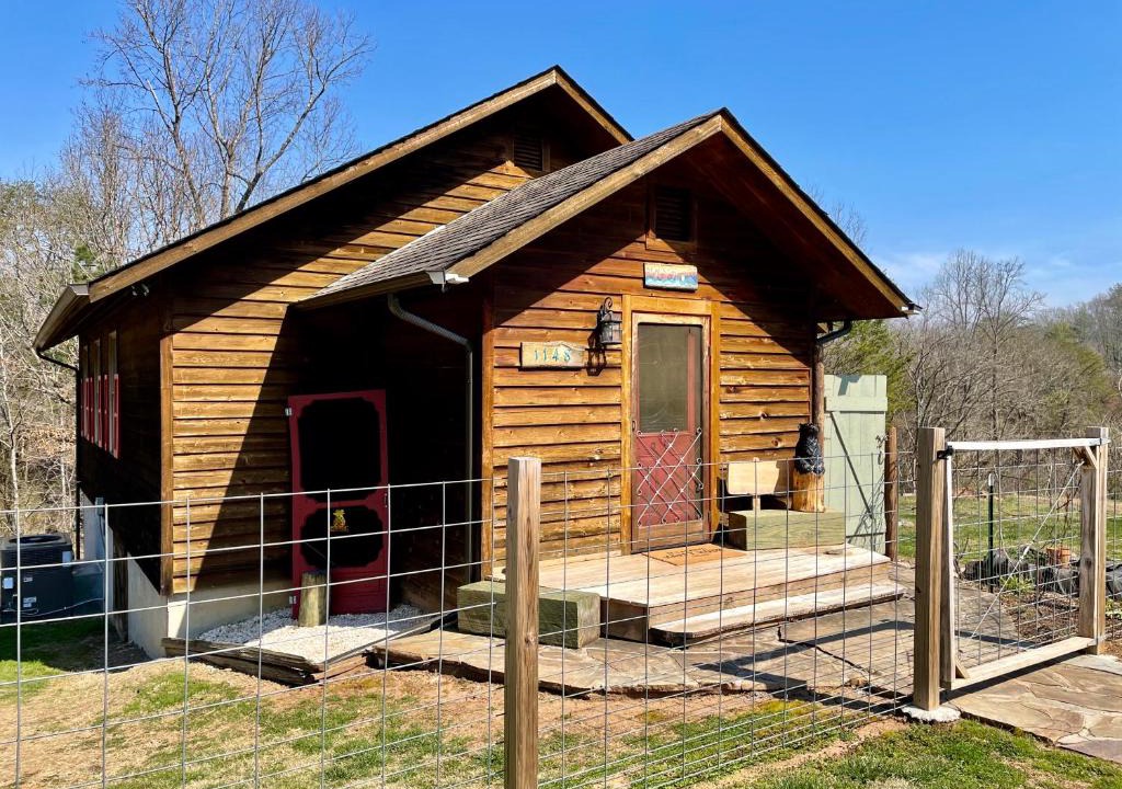 Townsend Ski Chalet | Holy Smokes