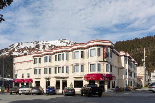 Seward Hotel | Hotel Seward by Aspen Hotels