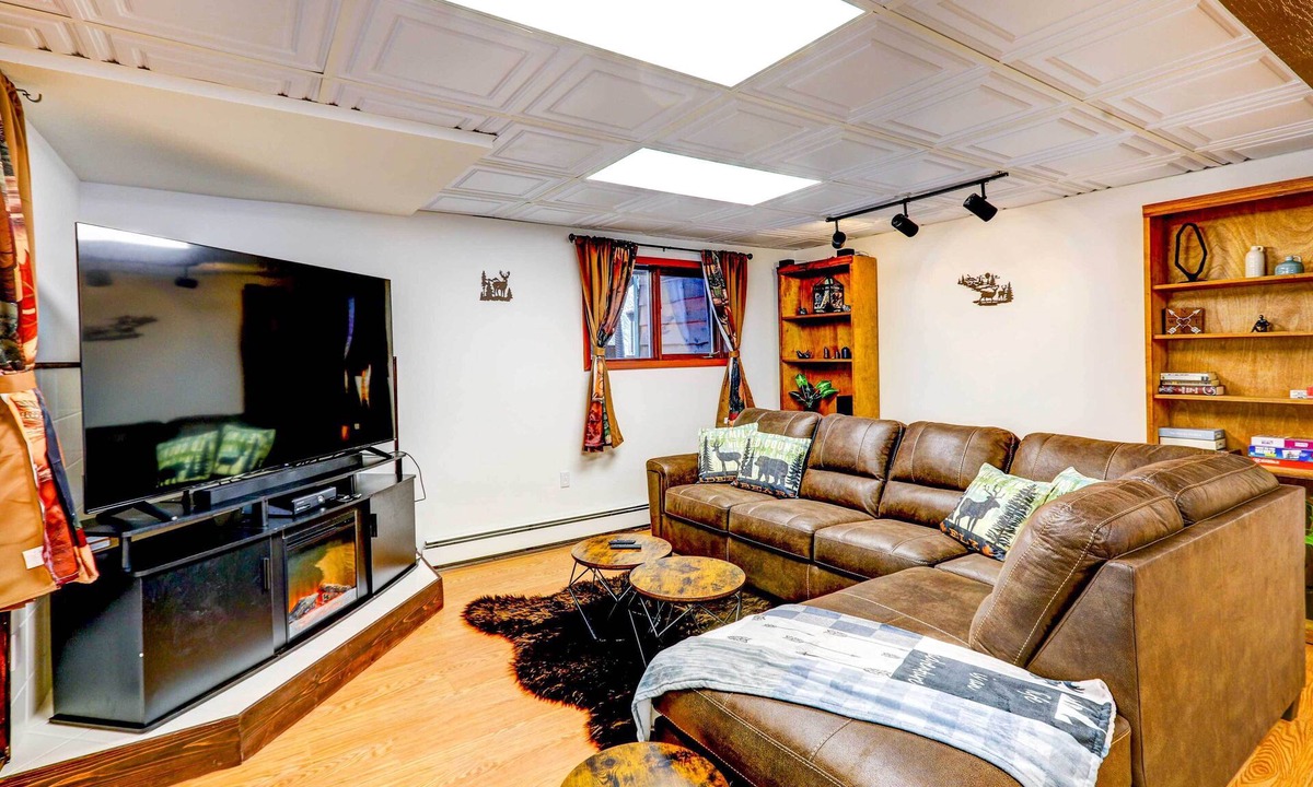 Fairbanks House | Ideally Located Fairbanks Vacation Rental!
