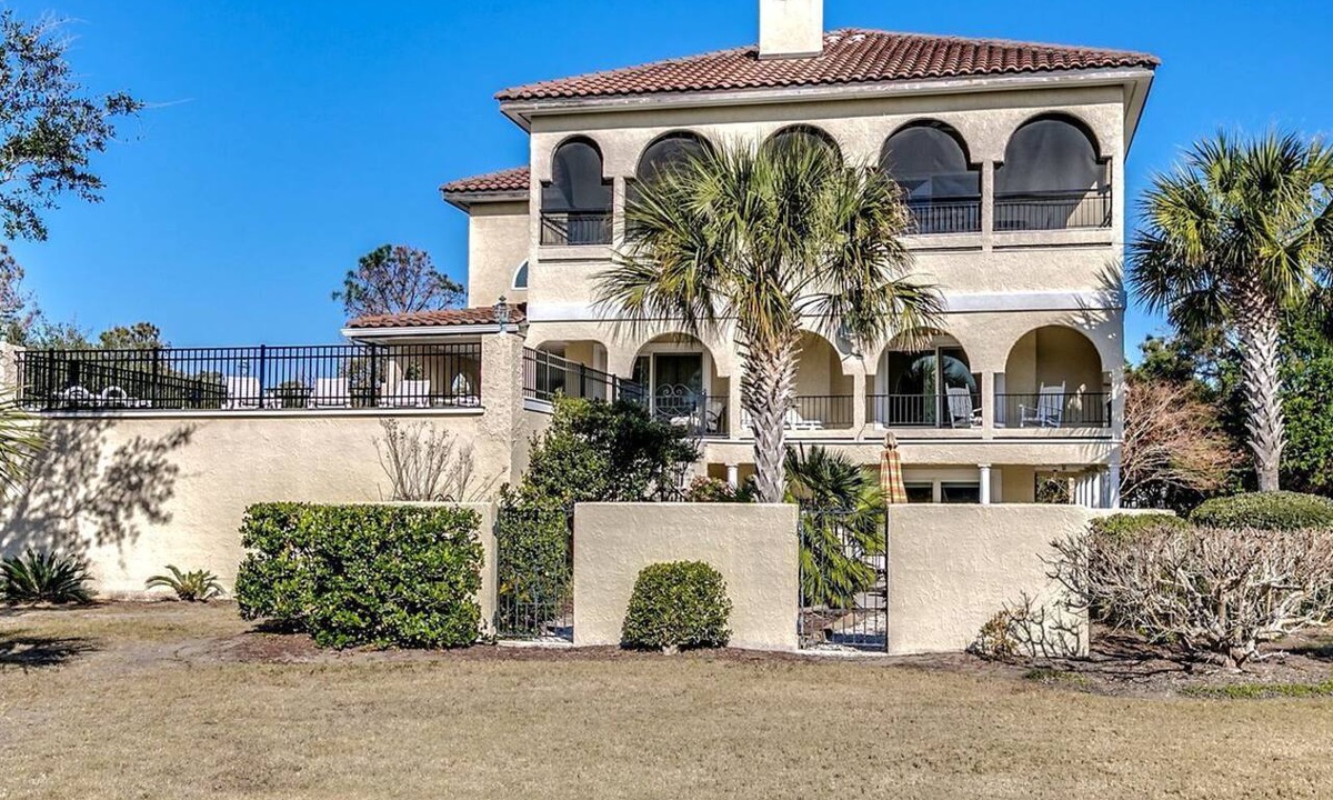 Debordieu Colony Villa | Incredible Luxury Villa in Private Oceanfront Gated Community near Pawleys Island, South Carolina