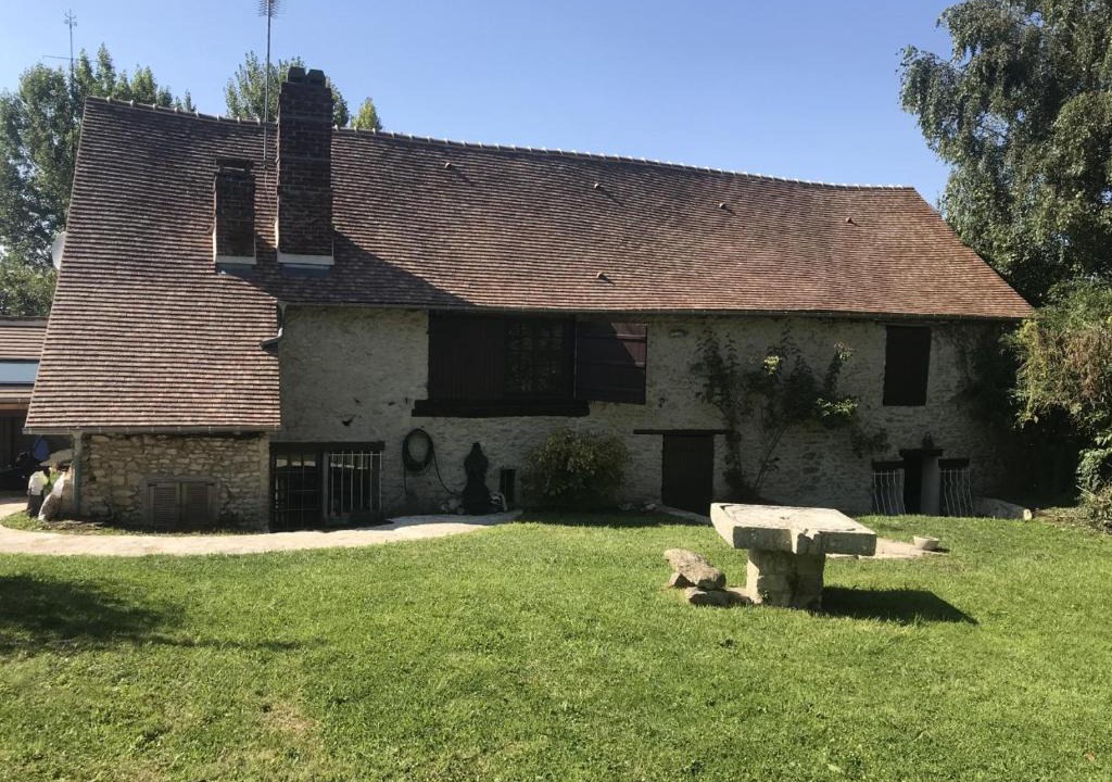 Saint-Clair-sur-Epte House | La Source