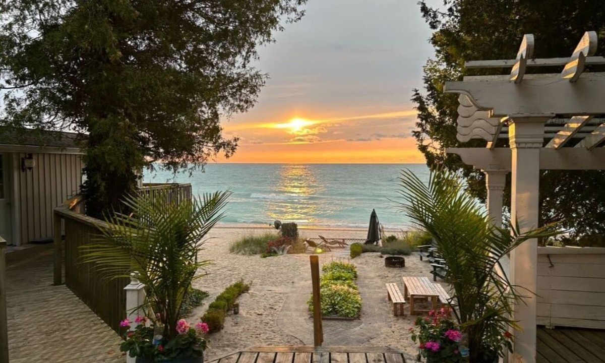 Ashfield-Colborne-Wawanosh Cottage | Lake Huron Oasis! Private Beachront Cottage