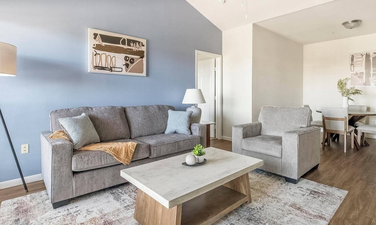 Southbelt/Ellington Apartment | Landing | Beautiful 2BD, Game Room, Pool