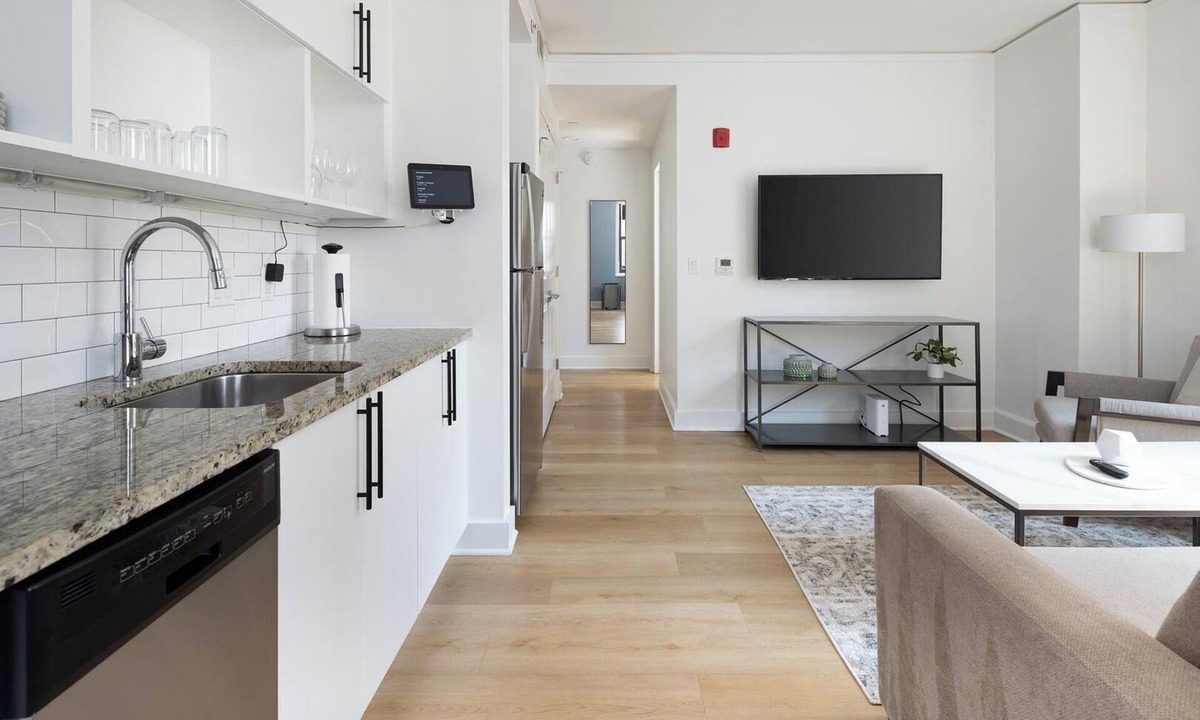 Financial District Apartment | Landing | Modern Studio, Gym, Yoga Studio