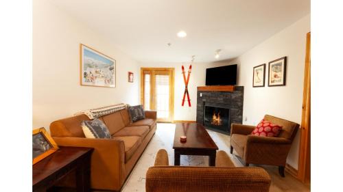 Taos Ski Valley House | Lift 1 Lookout - Snakedance Condos