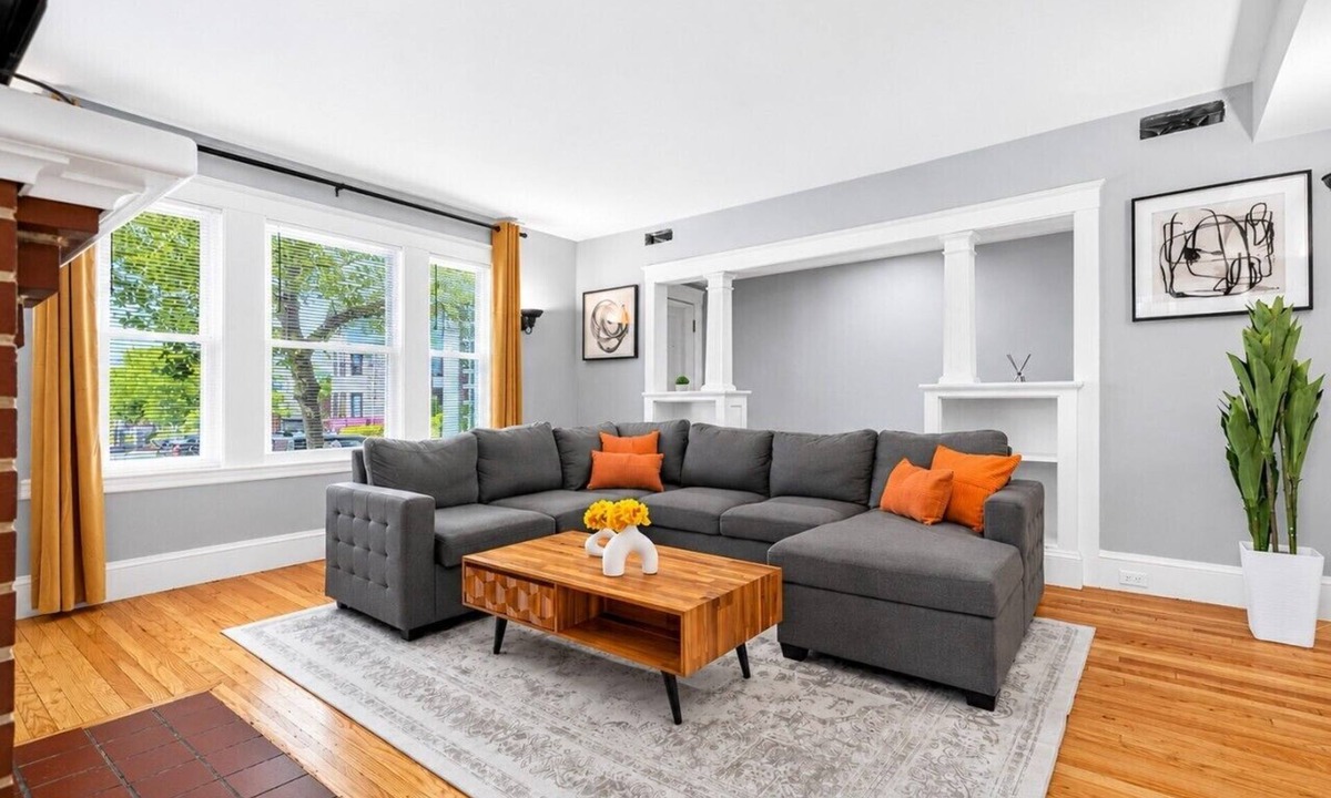 St. Elizabeth's Apartment | Luxury 5BR APT | Boston