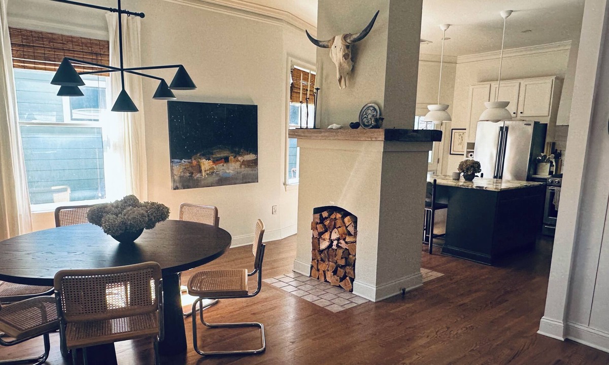 Candler Park House | Luxury Bungalow- Walkable, SAUNA & COLDPLUNGE
