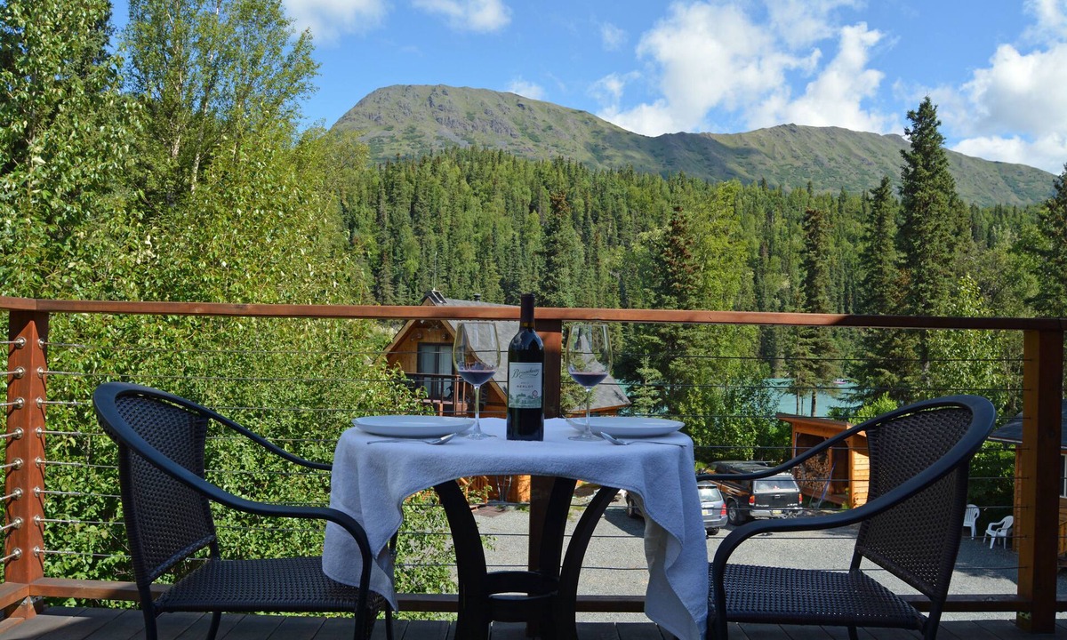 Kenai Peninsula House | Luxury Bunkhouse on the Kenai River in Cooper Landing - 16806 Sterling Hwy
