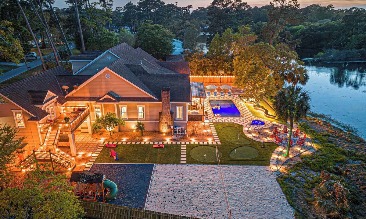 Talahi Island House | Luxury Lakefront Getaway, Pool, Spa, Sportcourt. Theater, Game Room!