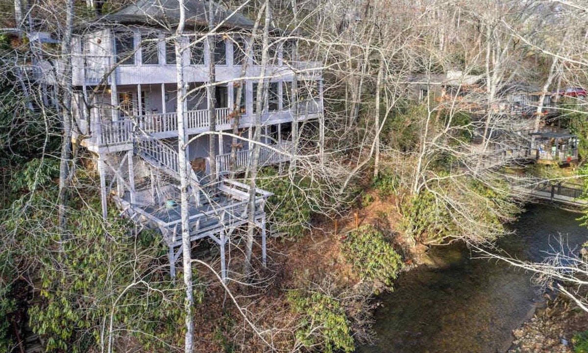 Otto House | Macon Memories Creekside Lodge