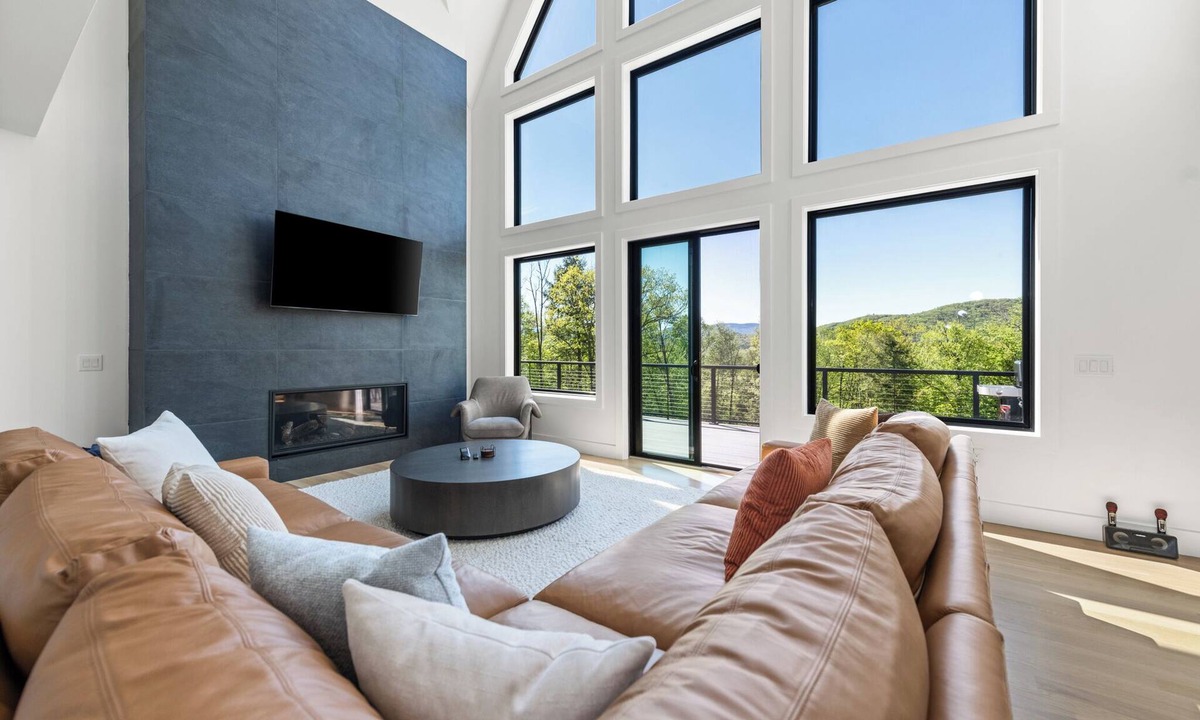 Thornton House | Modern Mountain Luxury Escape