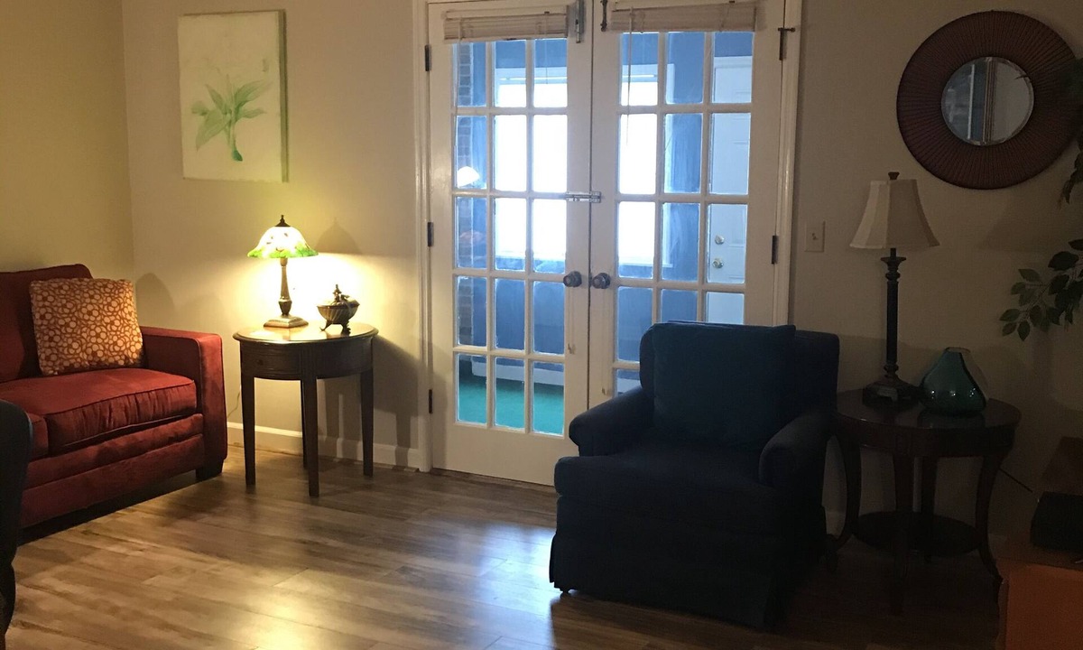 Woodfield Condo | Monica’s Hideaway Creekside @ Huntington