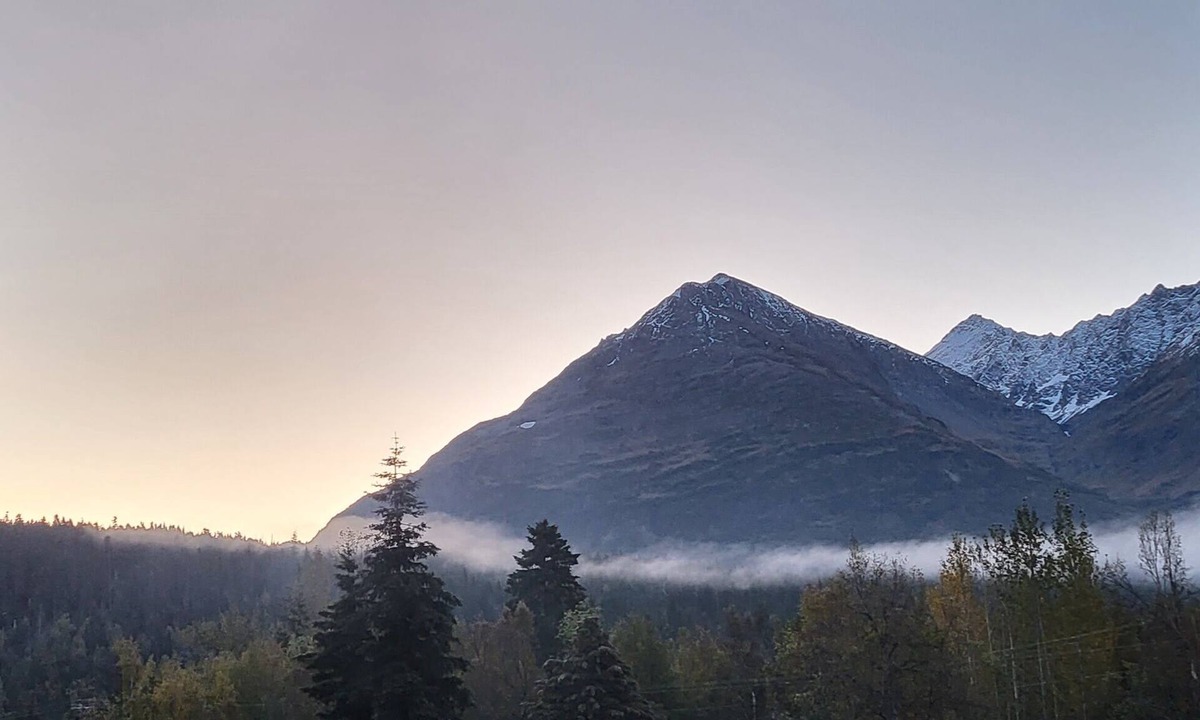 Moose Pass Cottage | MOOSE PASS OASIS; A friendly community and must stop when visiting the Kenai.