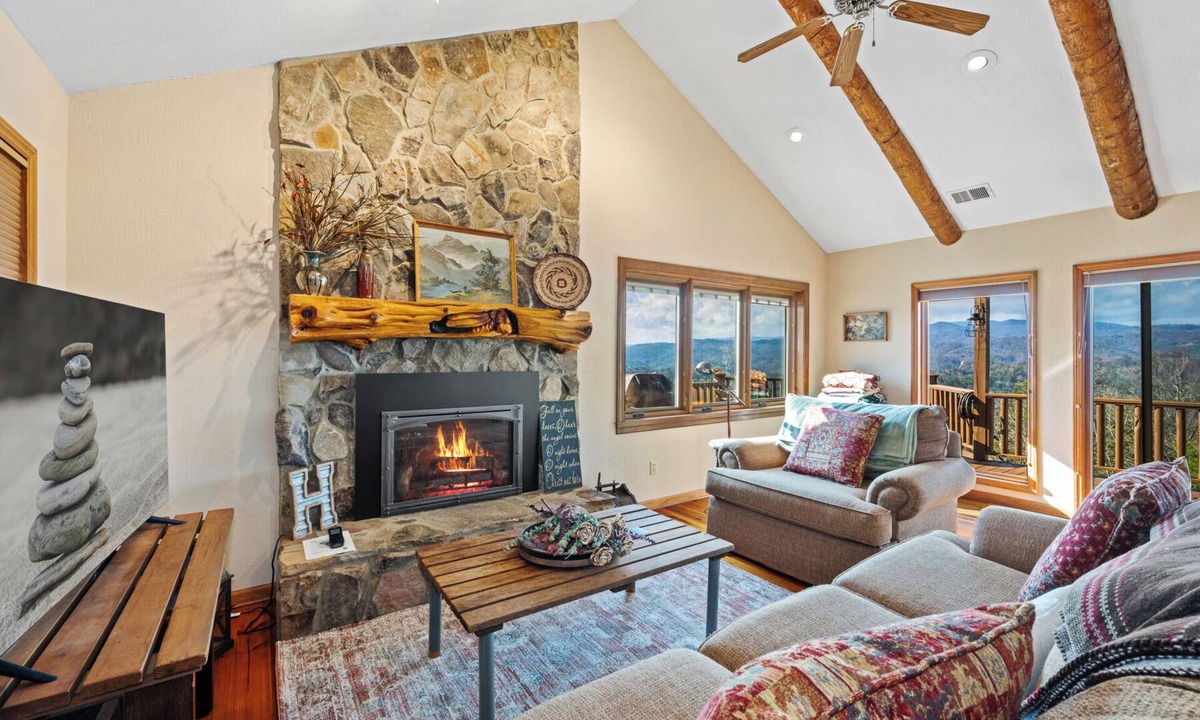 Ferguson Cabin | On Eagles Wings: Family Friendly Mtn Top Cabin with views of Grandfather Mountai
