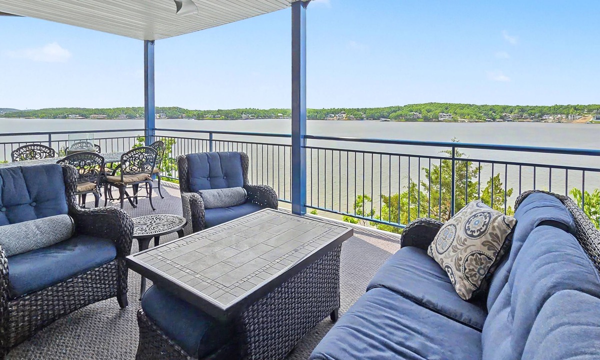 Lake Ozark Condo | Palisades Point- Luxury On The Lake! High-end Condo with Million Dollar View!