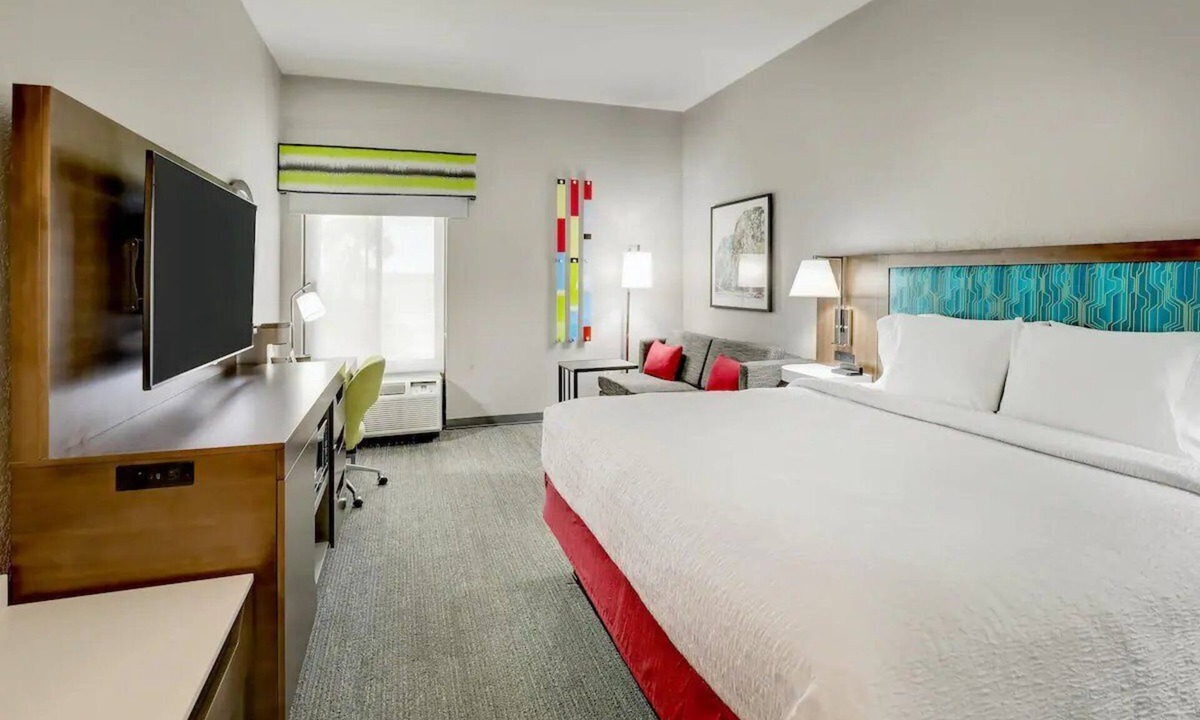 Polk Village Hotel | Pet-Friendly Room w/Parking | 3.2 Miles Away from Waterfront Park & Outdoor Fun