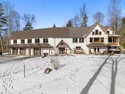 Island Falls House | Pleasant View