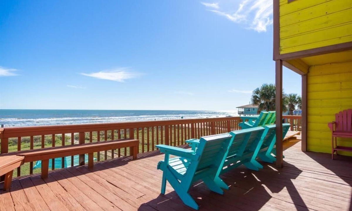 Bermuda Beach House | Prime Beachfront Home.Close to All Galveston Has to Offer!