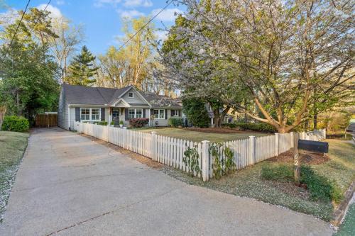 Decatur House | Private Compound in Decatur