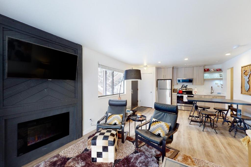 Park City Apartment | Red Pine