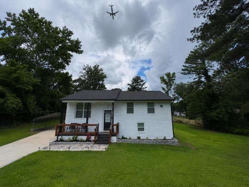 Forest Park House | Relaxing Forest Park Home Near Airport & Downtown