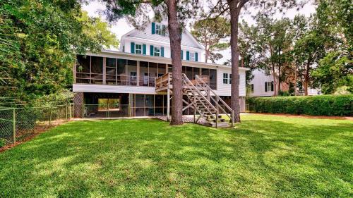 Debordieu Colony House | Renovated Family Rental in Georgetown, South Carolina