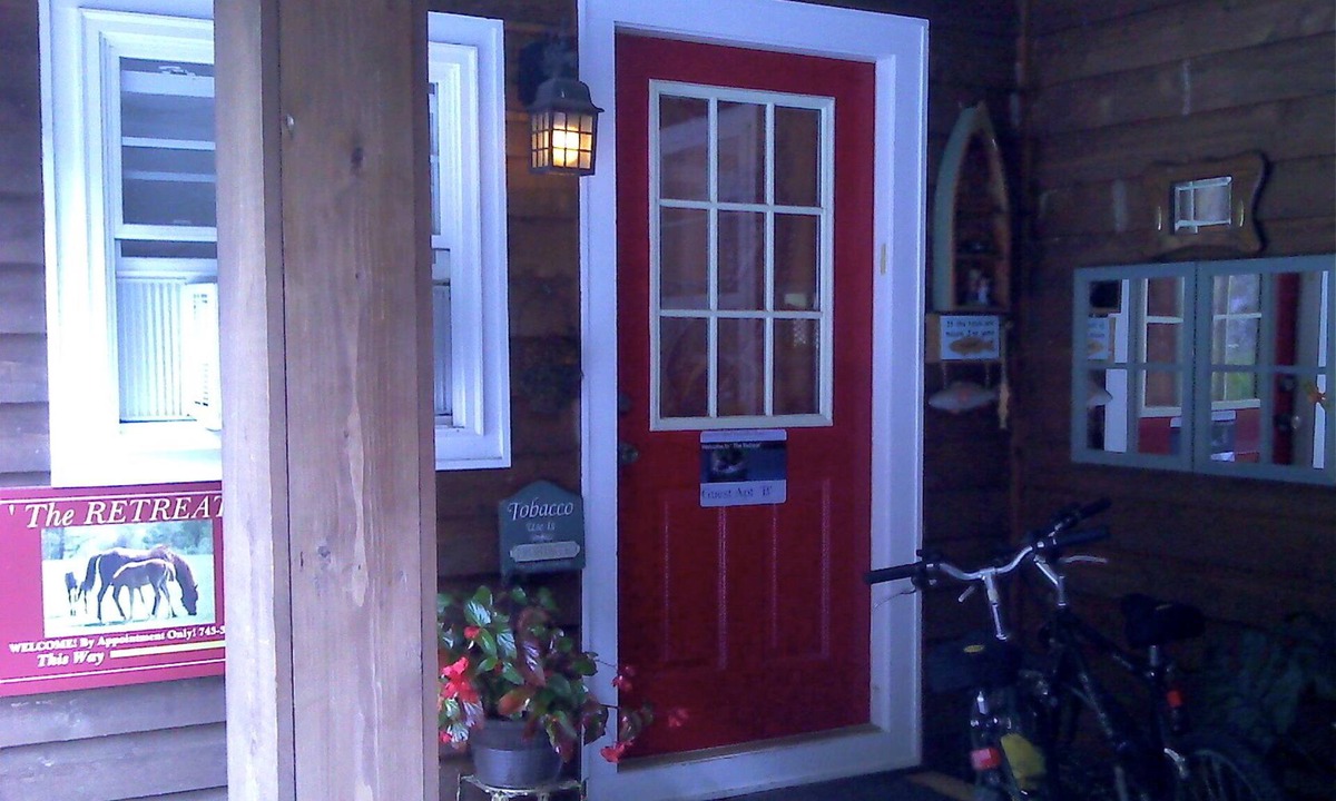 Glenville Apartment | 'Retreat! Sweet Mount'n View-1 Nighter's Ok-Clean'n Simple-Lake 1 ml-Town 5 mil