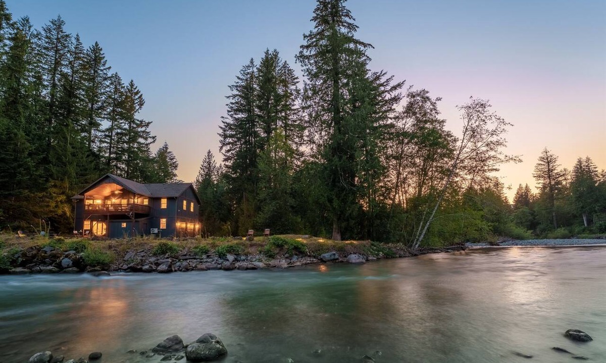 Mount Hood Village House | Riverfront Sauna, Hot Tub, Arcade Game Room, Pets