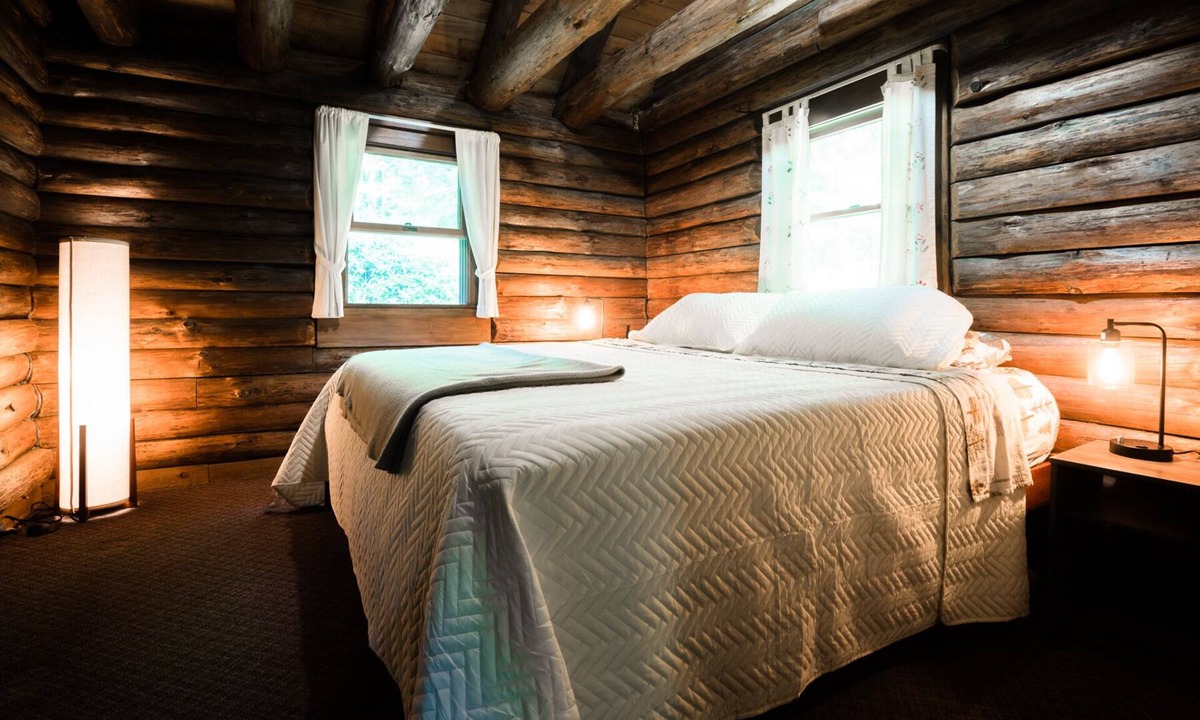 Guilford Cabin | Rustically Romantic Log Cabin near Sweet Pond