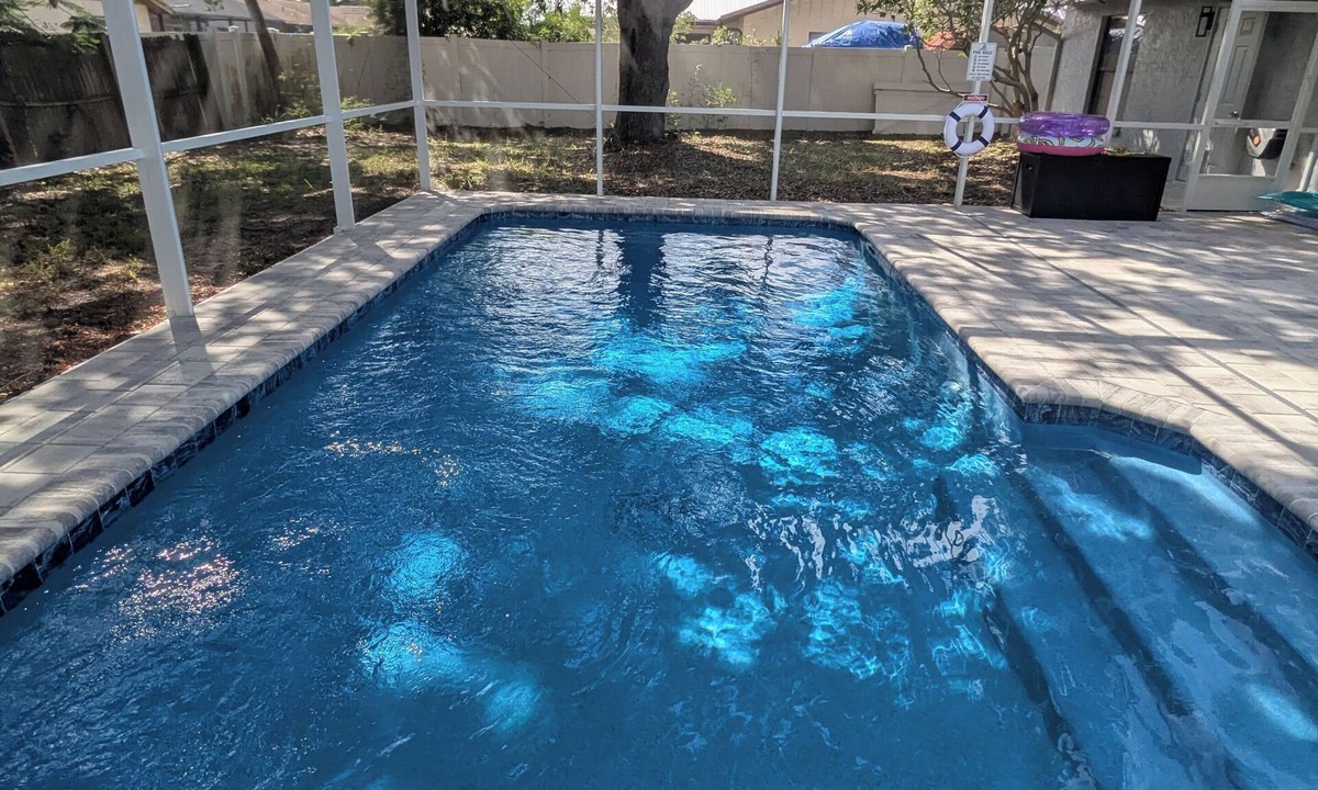 Sarasota Springs House | Sarasota Retreat w/Private Pool & Movie Room