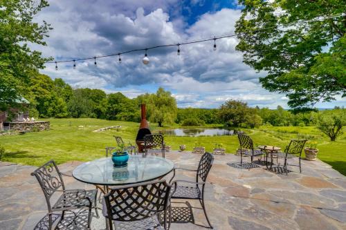 Middlefield House | Serene and Historic Farmhouse in the Berkshires