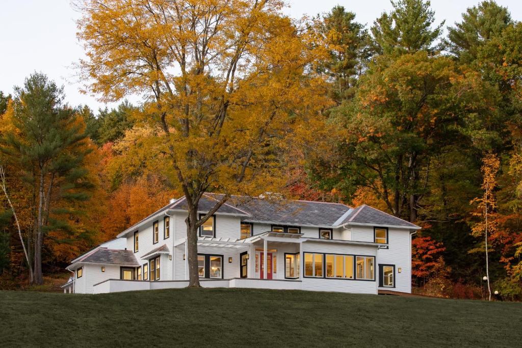 Shelburne Hotel | Shelburne Springs Hotel