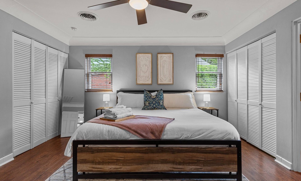 The Southampton House | Single-Level 3BR | Garage & Fenced Yard