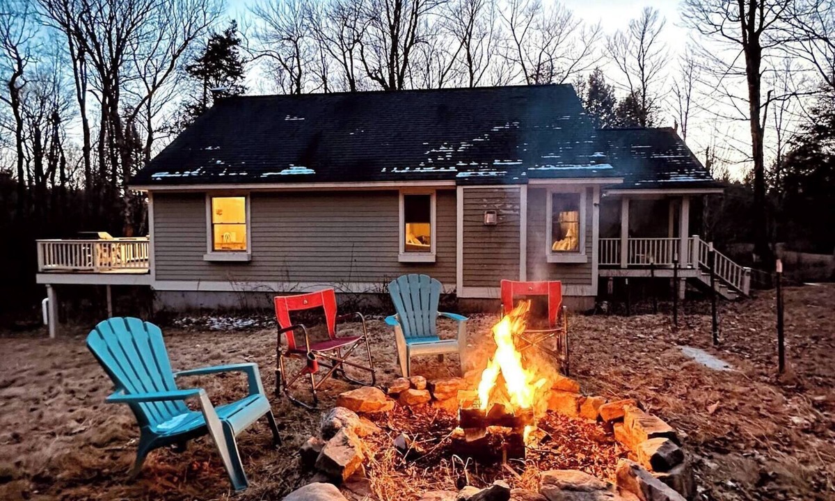 Wilmington House | So VT. Pets, Peloton, Movie/Game Room - Lakes, Town & Mt. Snow