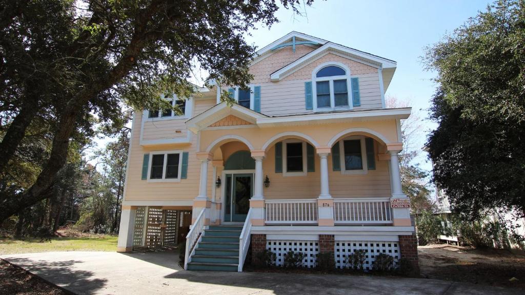 Monteray Shores House | Sounds Awesome Home