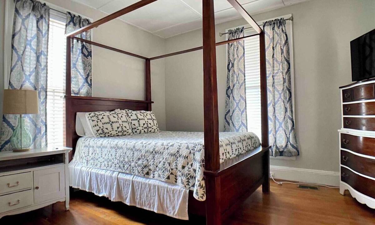 Hamlet Apartment | Spacious 2-bedroom apartment in downtown Hamlet