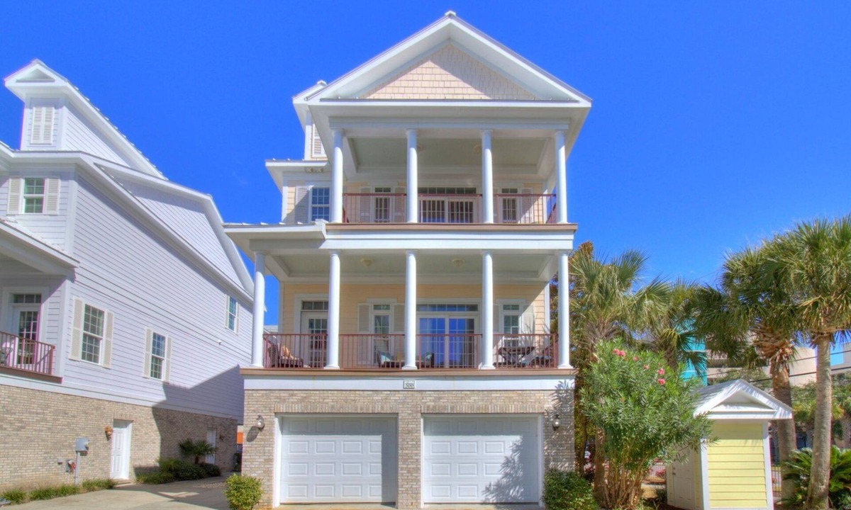 Myrtle Beach House | Spacious 5BR Beach House w/Private Elevator, Balcony & Steps to Beach!