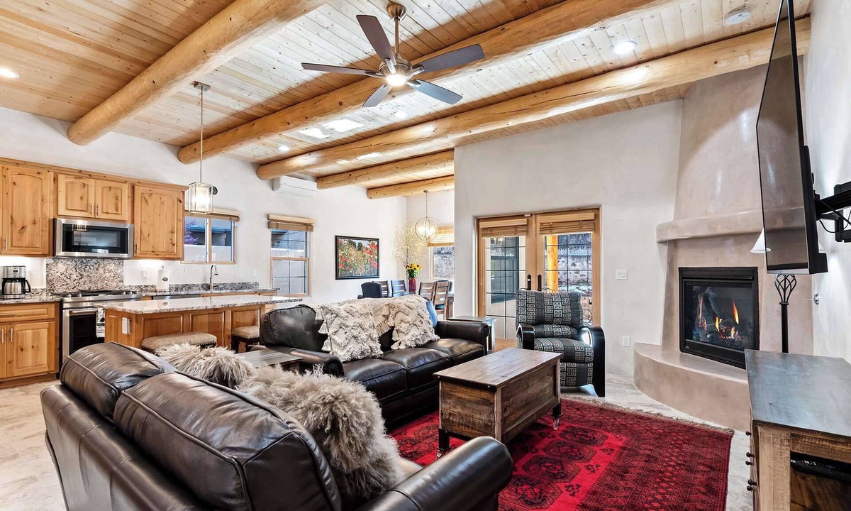 Northeast Santa Fe House | Spacious Family Home, Walk to Plaza and Fort Marcy