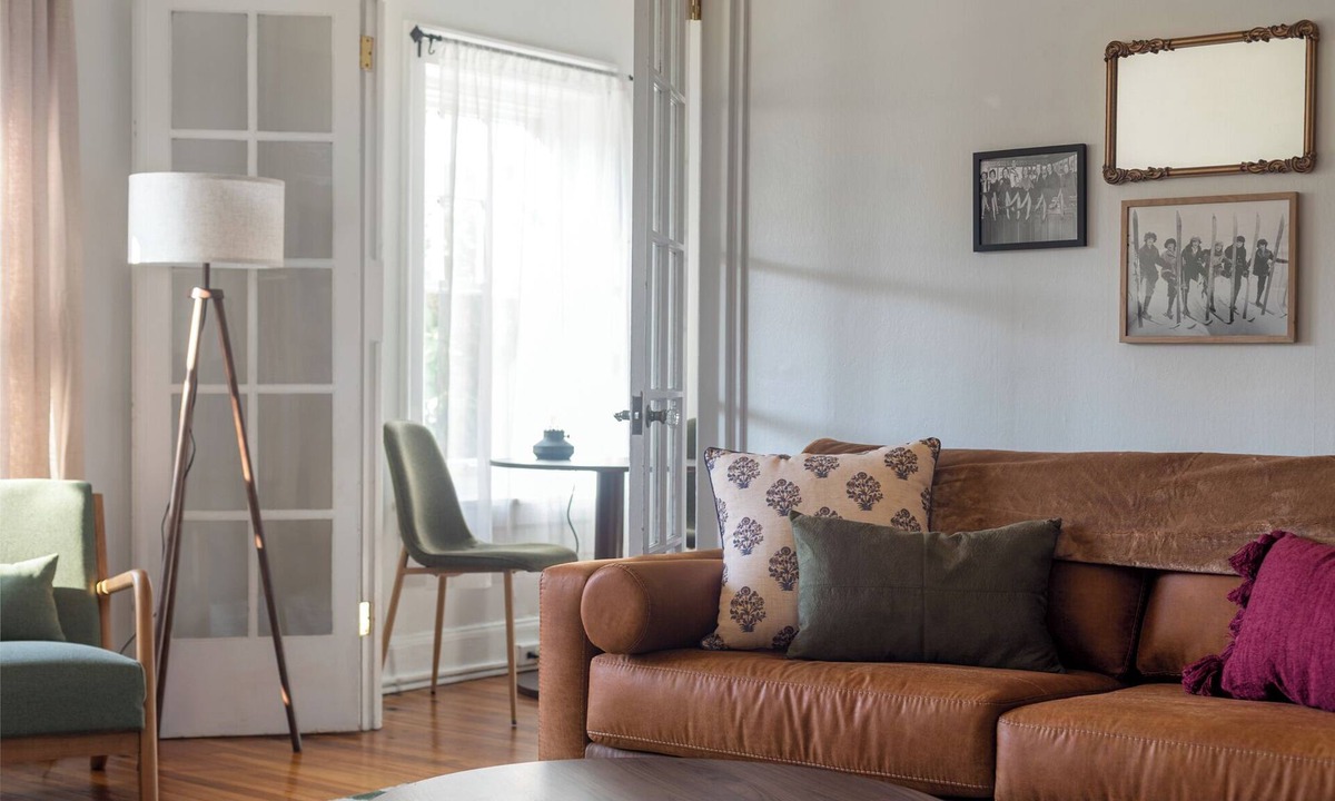 Nob Hill Condo | Spacious Flat, Steps to 23rd Ave & Trader Joe's + Parking Included