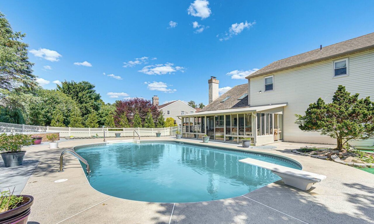 Sinking Spring House | Spacious Sinking Spring Home w/ Outdoor Oasis!
