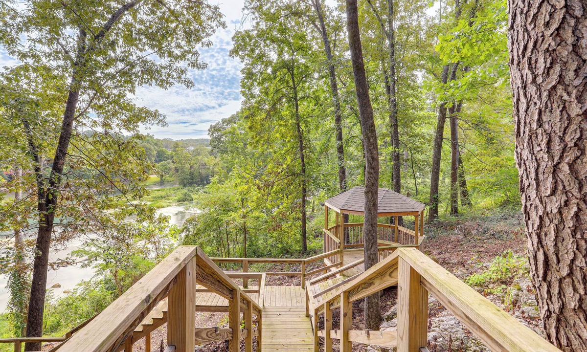 Mammoth Spring House | Spring River Vacation Rental w/Deck & Views