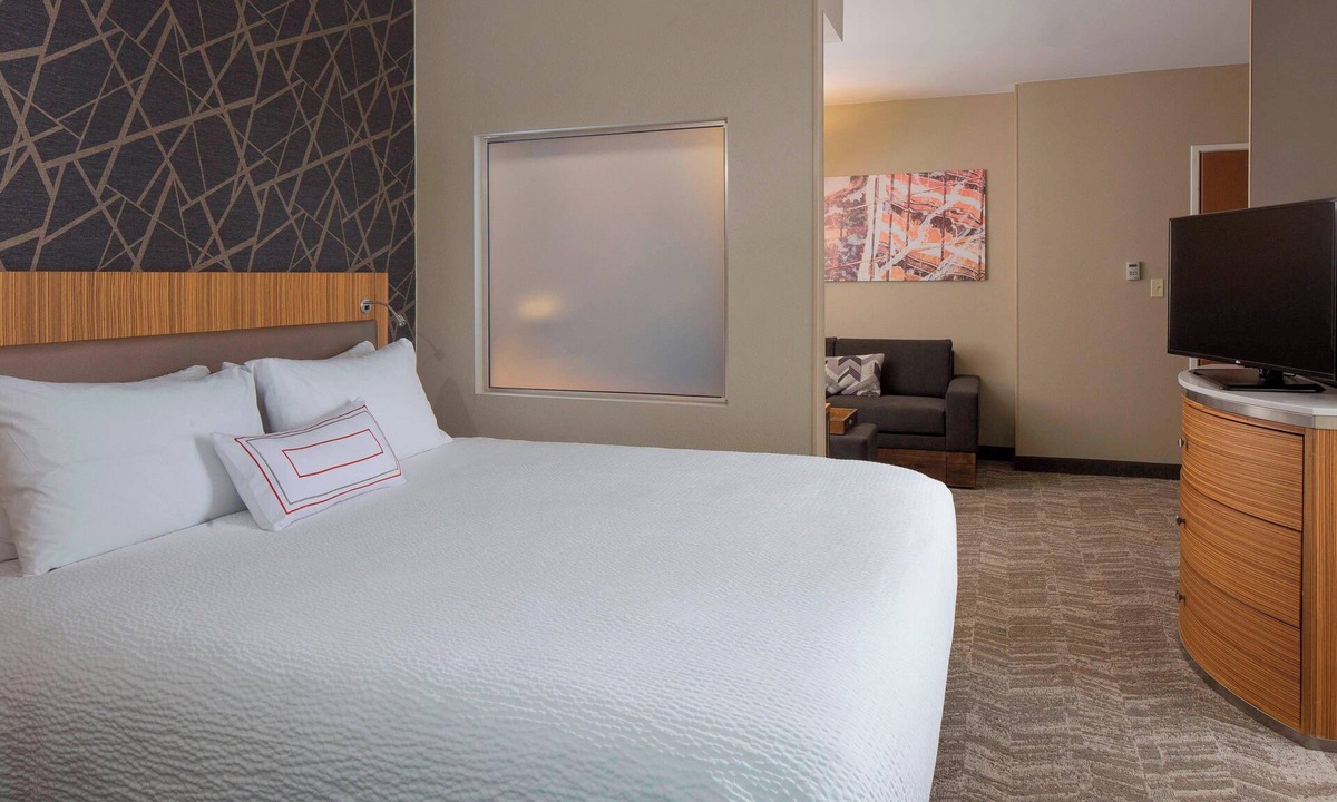 Bridgeton Hotel | SpringHill Suites by Marriott St. Louis Airport/Earth City