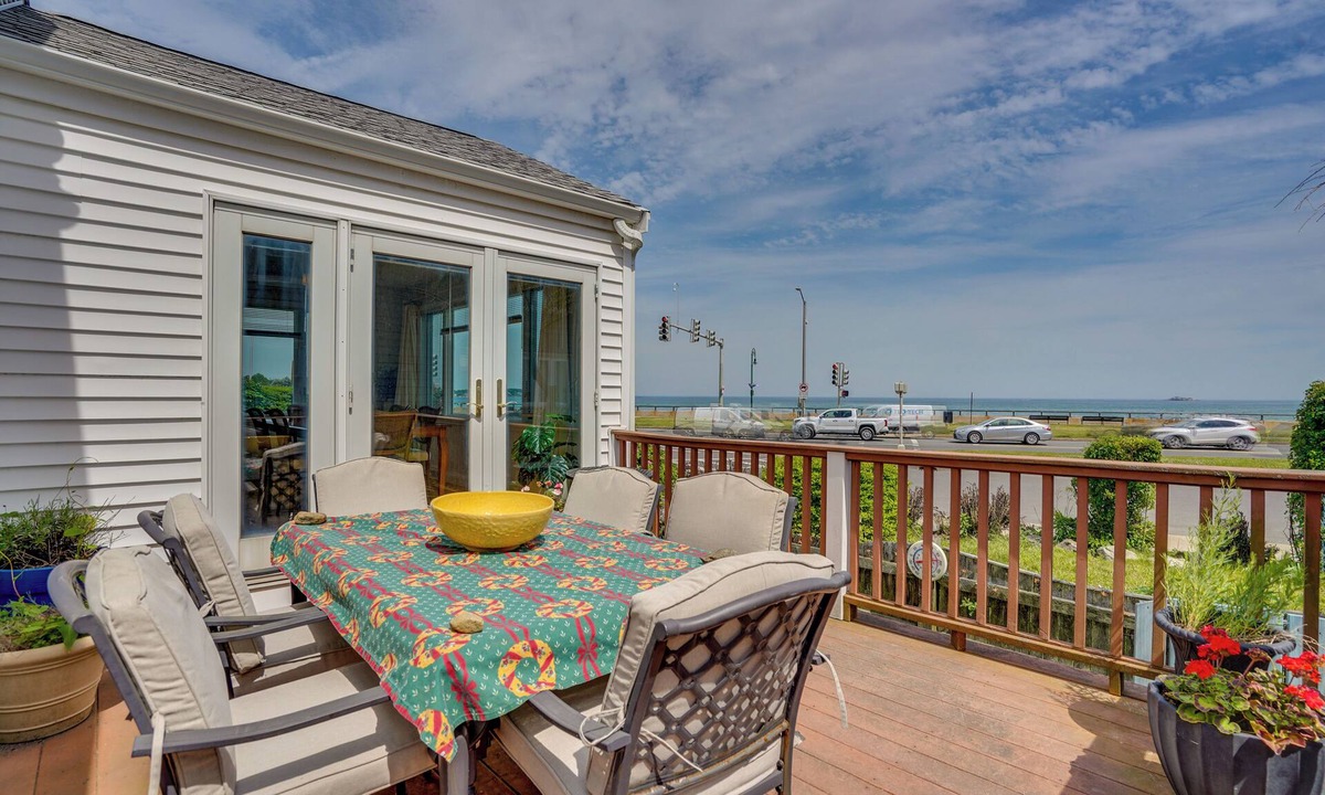Lynn House | Stroll to the Beach or Enjoy a View of the Sunrise