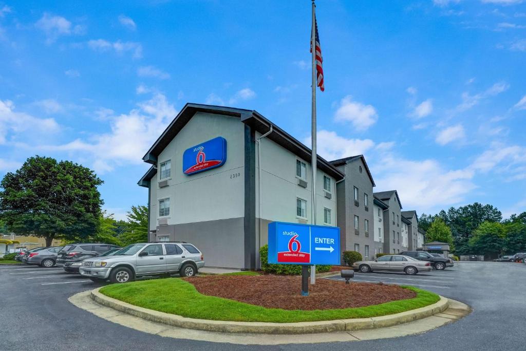 Duluth Hotel | Studio 6 Duluth GA Near Gas South District