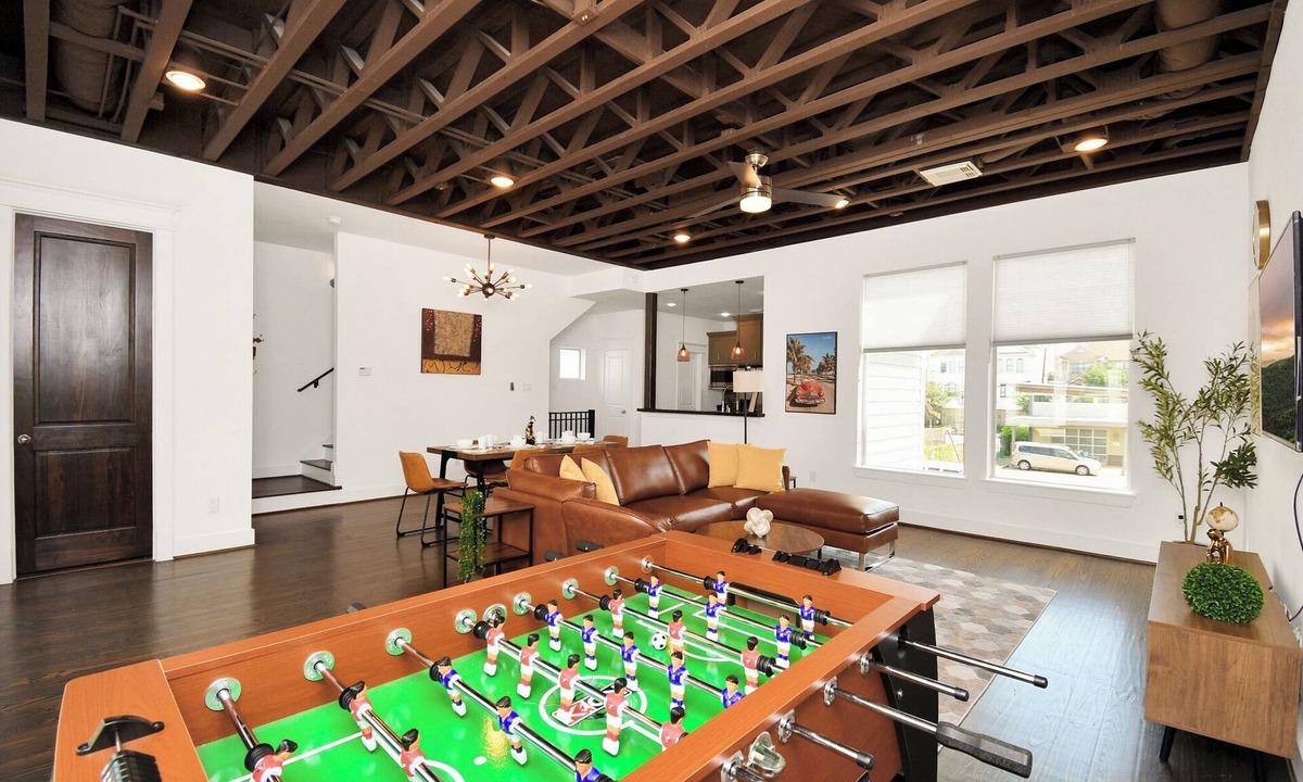Midtown House | Stunning Home 3BDR 5Beds ft. Downtown Skyline View Rooftop BBQ