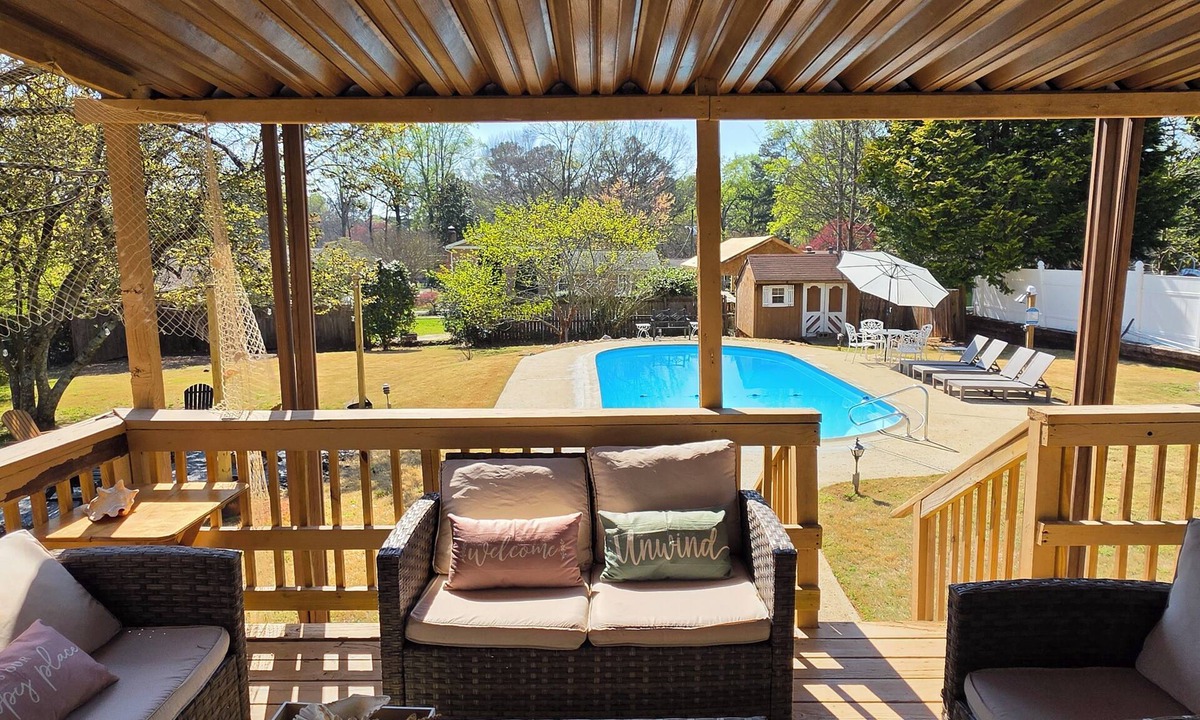 Stone Mountain House | Summer Escape with a Private Pool Perfect for Families, Spacious, Great Location