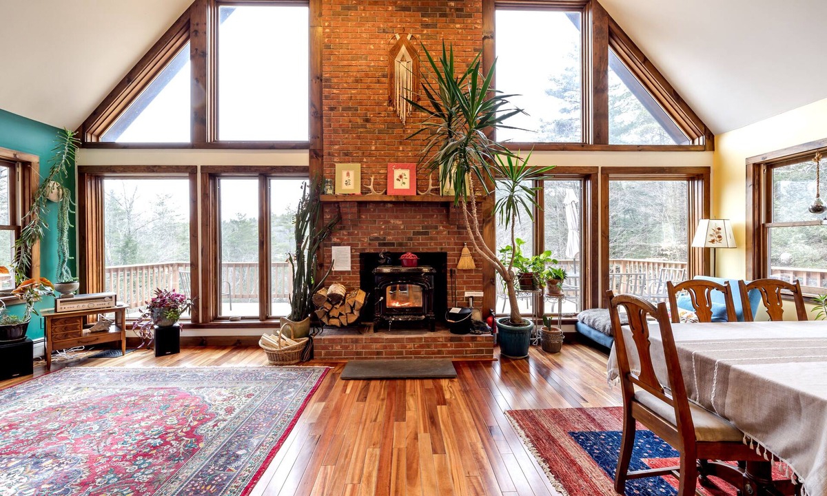 Ashfield Ski Chalet | Sunny Chalet Nestled in the Woods of Ashfield