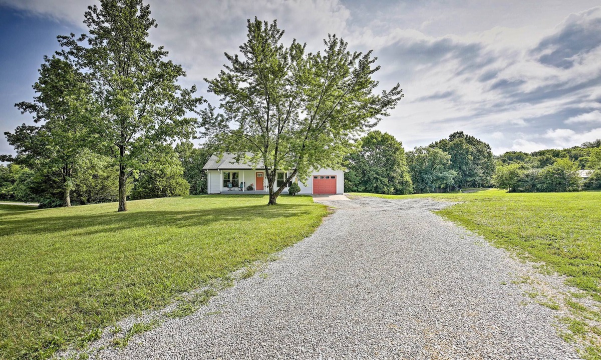 Excelsior Springs House | 'Sunset Haven' Excelsior Springs Home on 3 Acres!